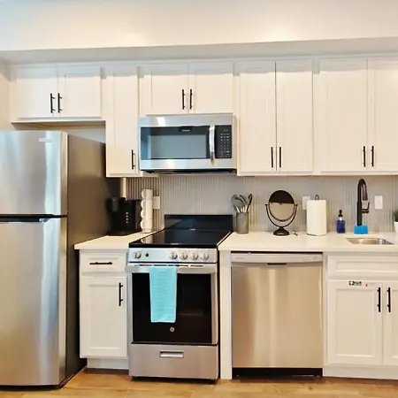 Fun Cozy Apts - 1 25 Mile Walk To Tiaa Bnk Fld Jacksonville Exterior photo